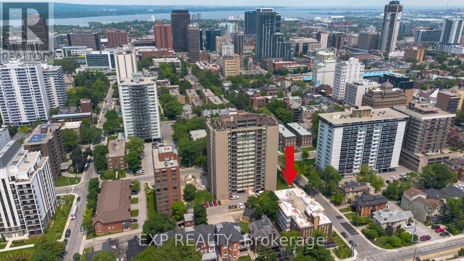 #302 38 CHARLTON AVENUE W - 25