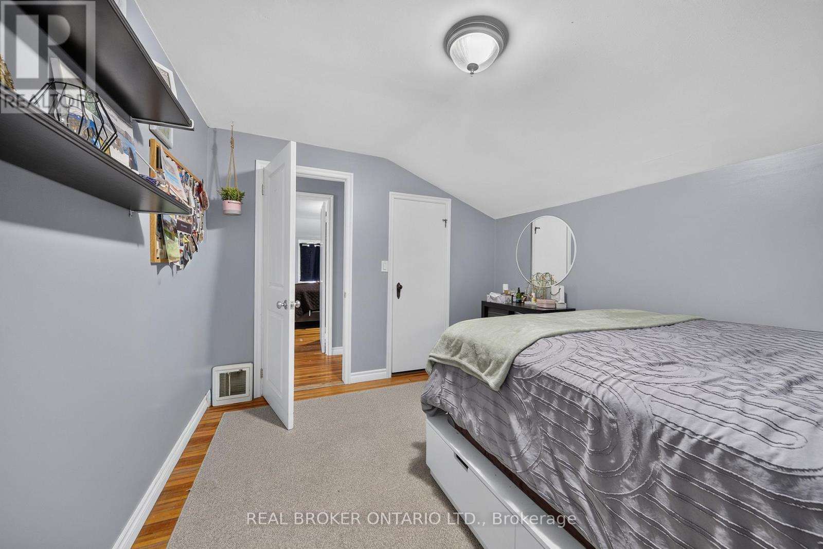 22 EDITH STREET - 17