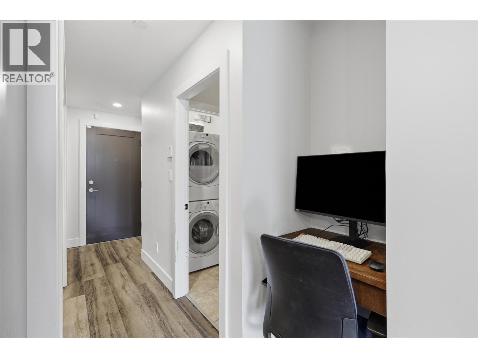 #201 460 5th Avenue - 28