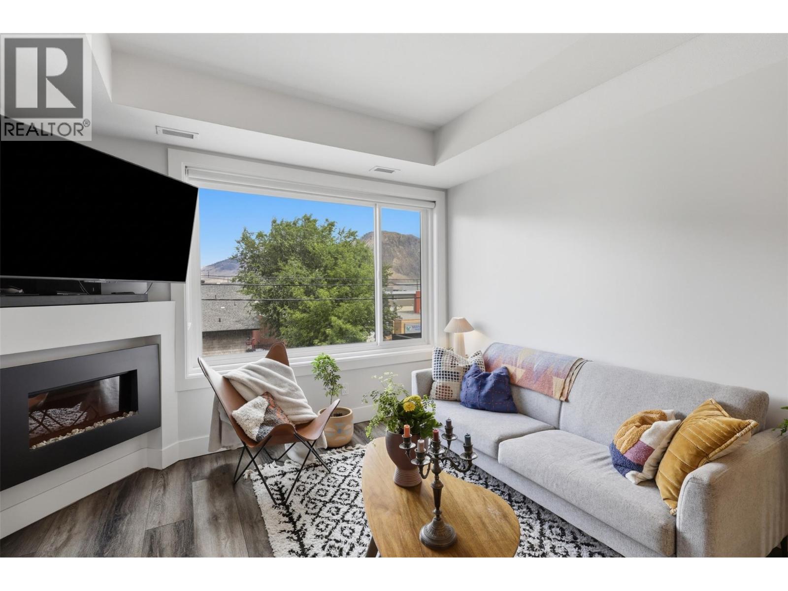#201 460 5th Avenue - 11
