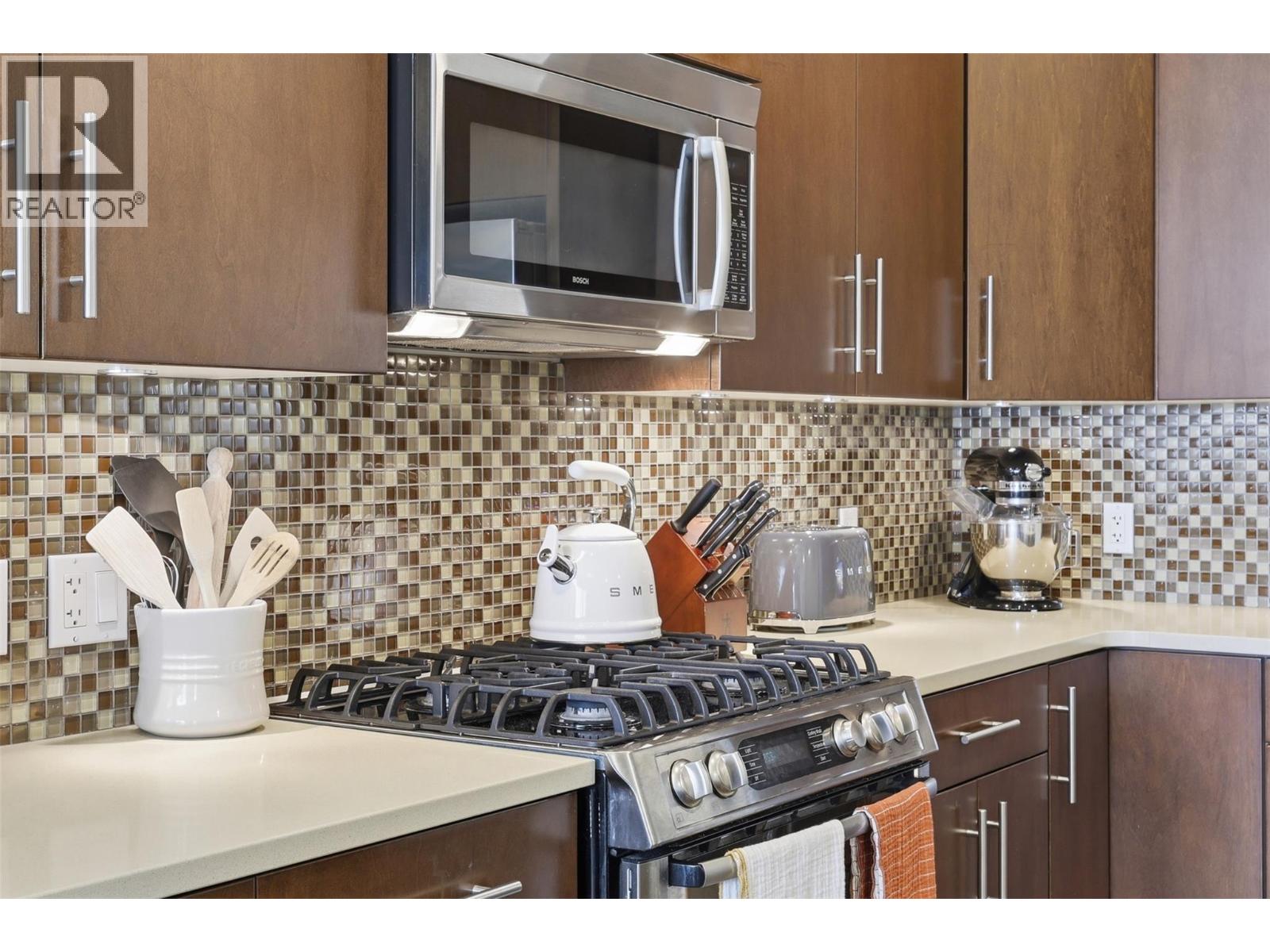#201 460 5th Avenue - 7