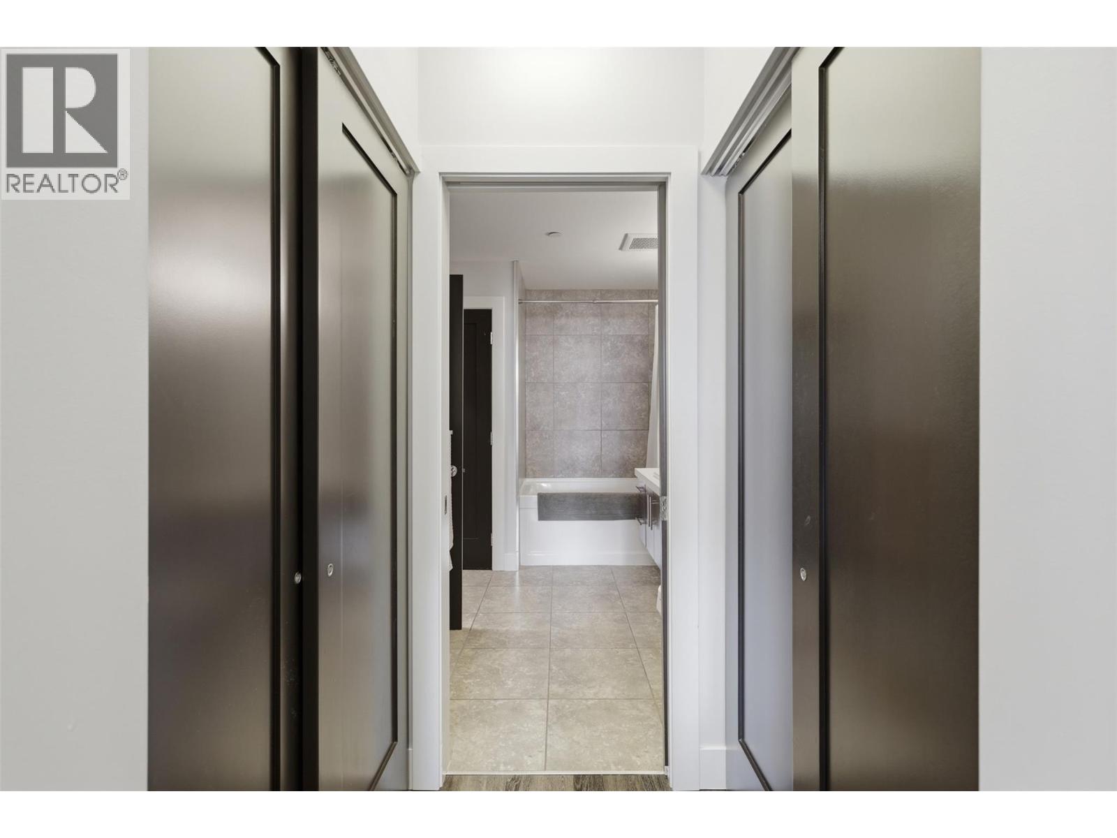 #201 460 5th Avenue - 22