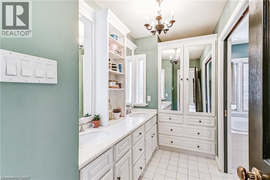 3021 LAKESHORE Road - 26