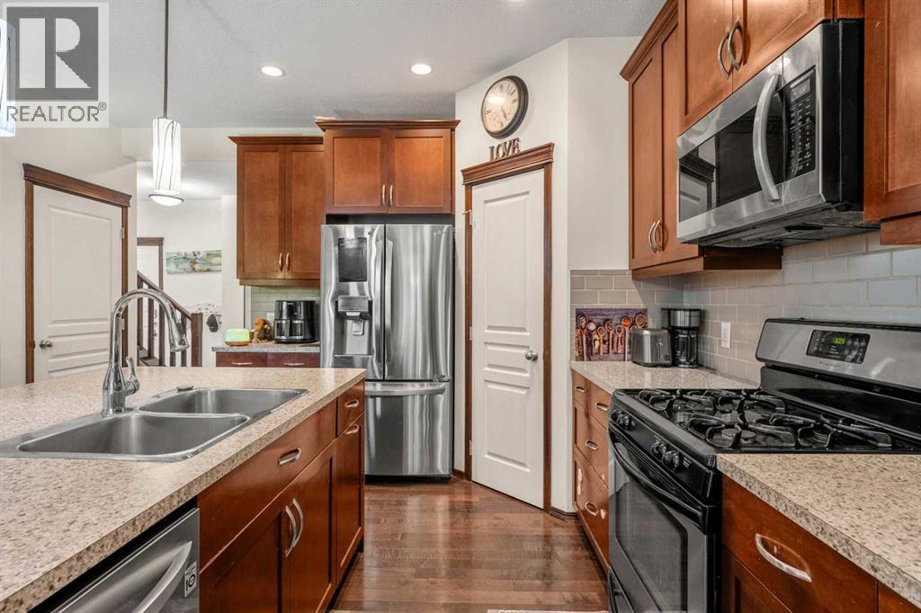 562 Cranston Drive SE - 6