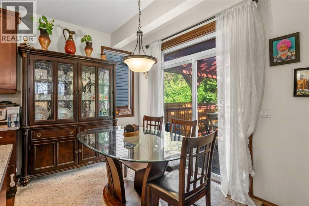 562 Cranston Drive SE - 8