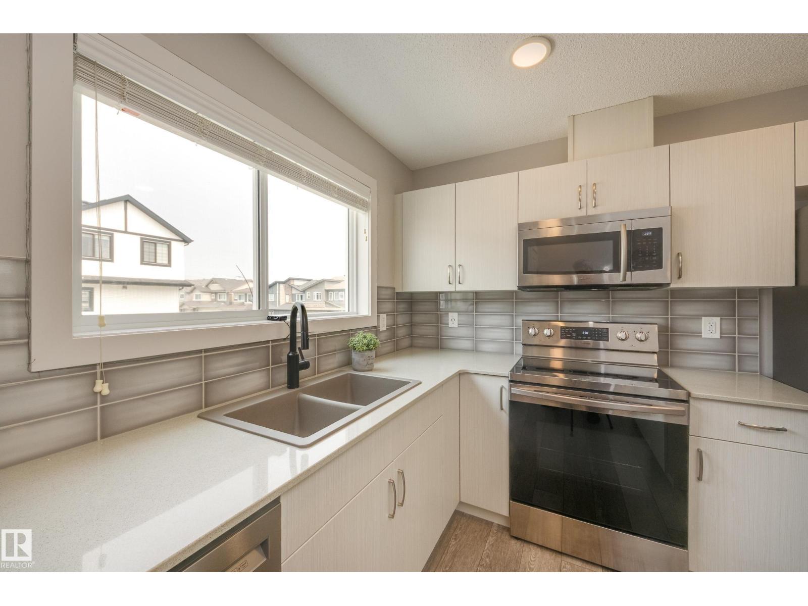 19606 27 AV NW - 16