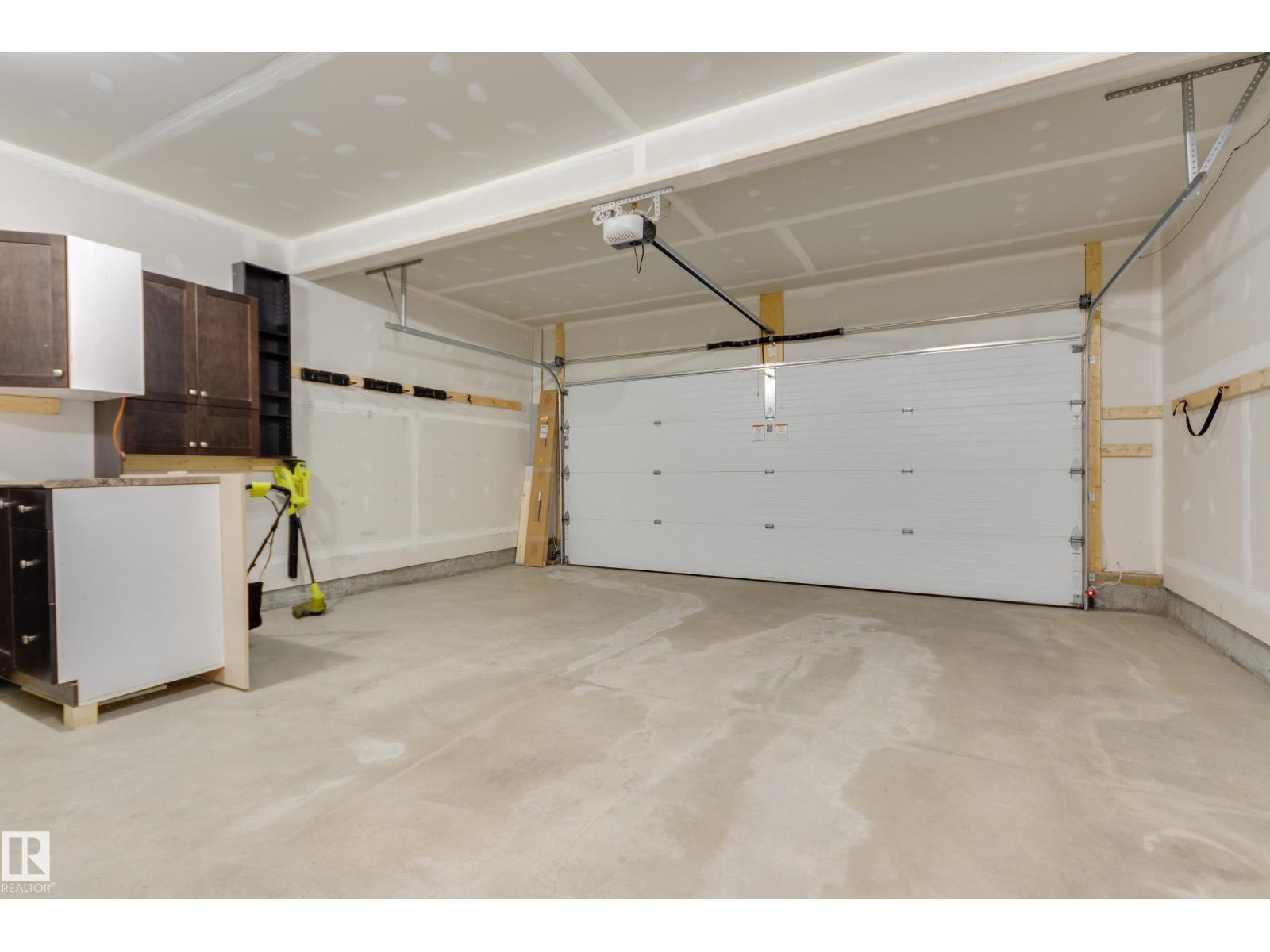 19606 27 AV NW - 29