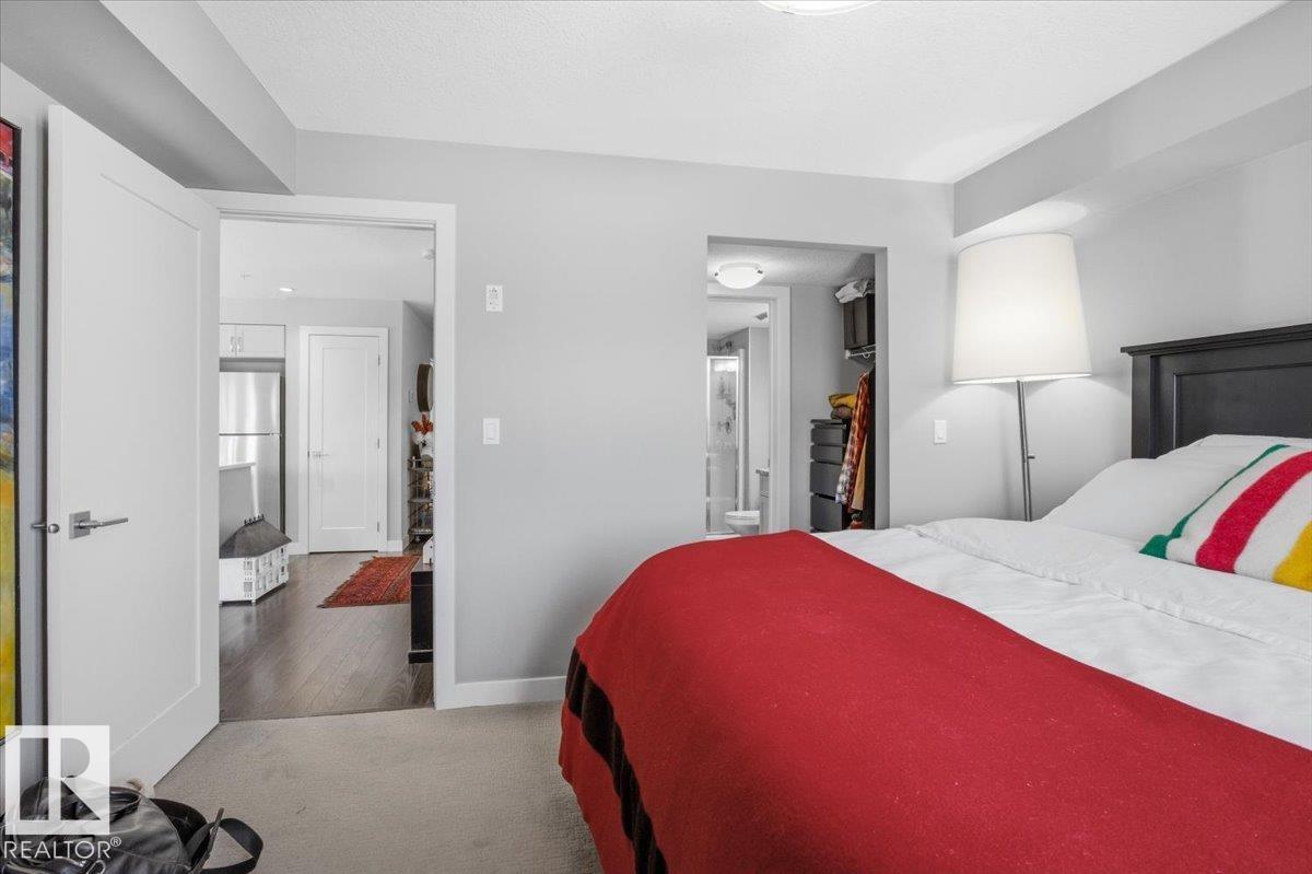 #211 5029 EDGEMONT BV NW - 16