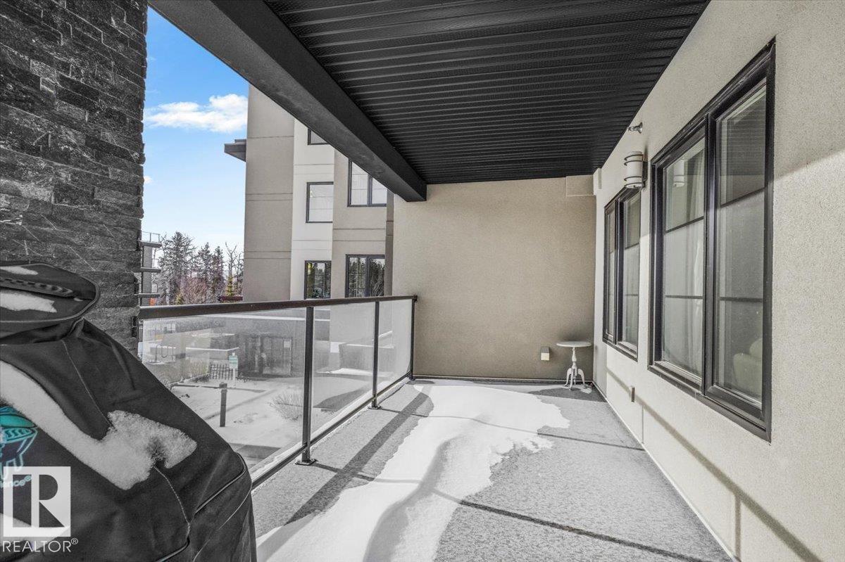 #211 5029 EDGEMONT BV NW - 24