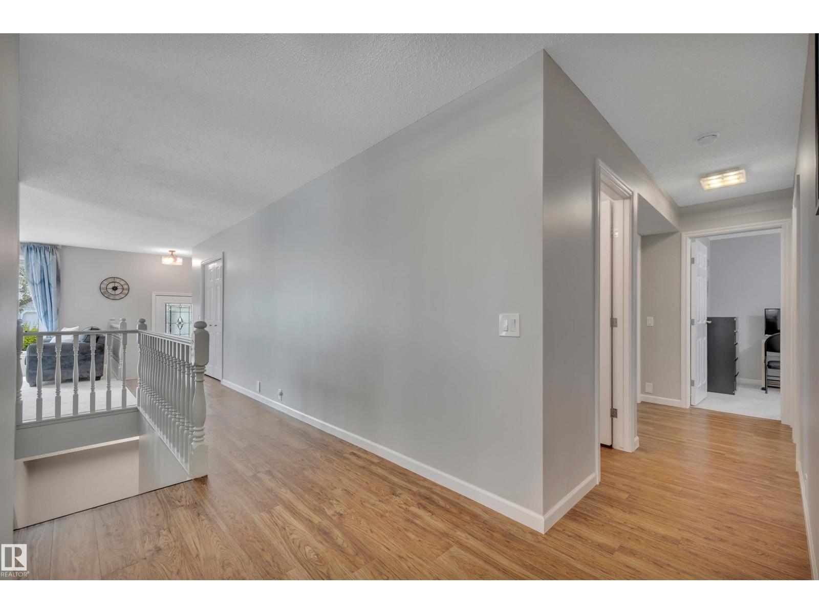 262 VISTA DR — photo 23