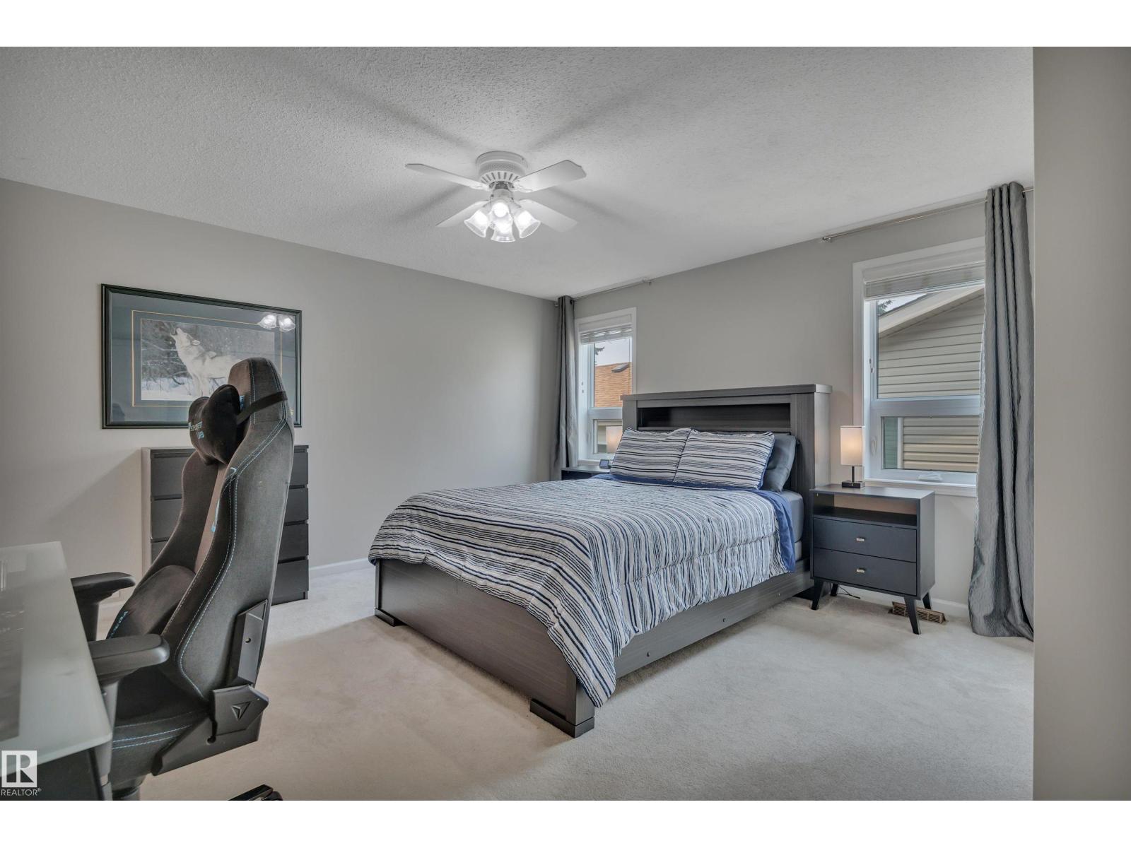 262 VISTA DR — photo 24