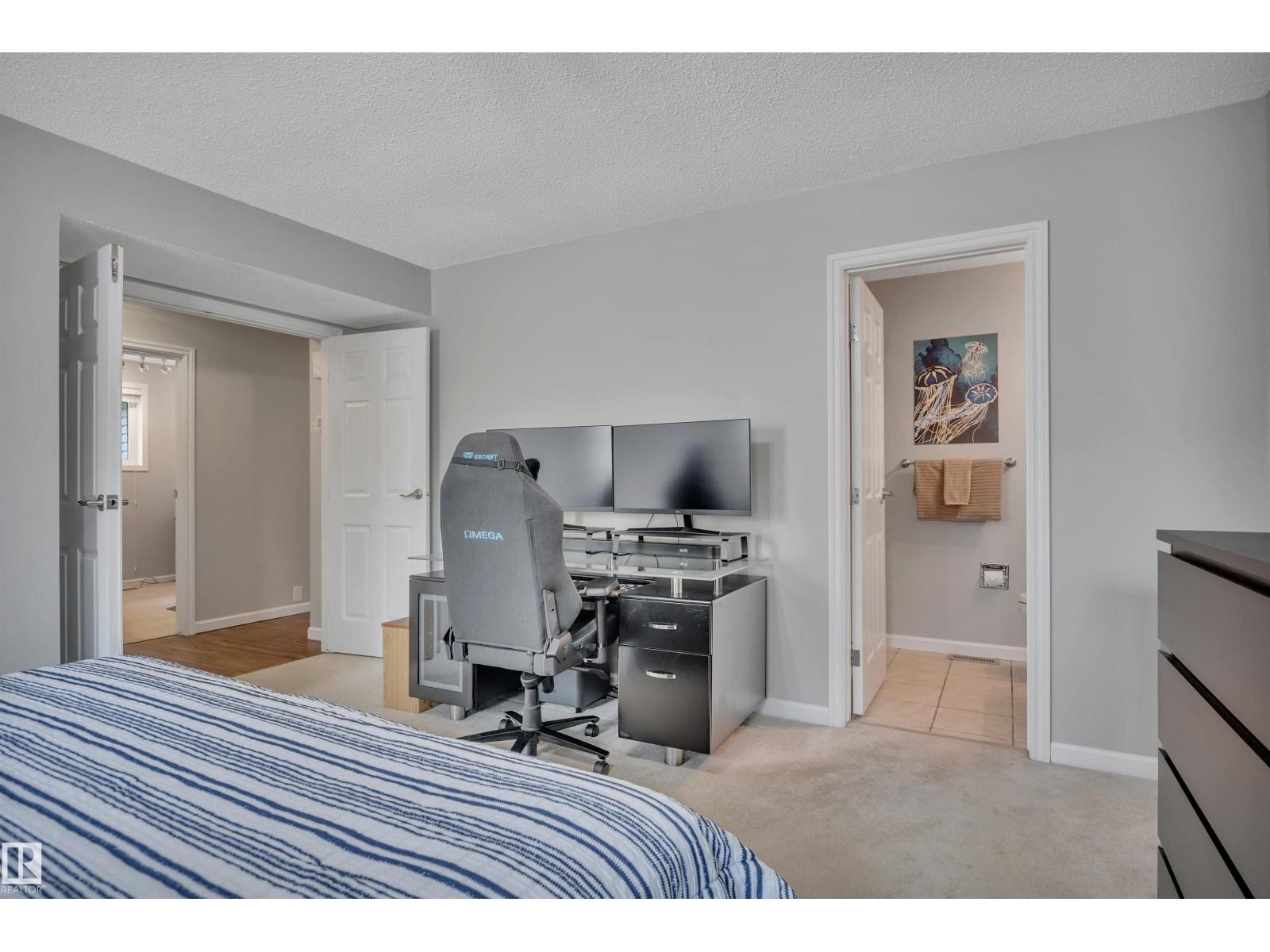 262 VISTA DR — photo 26