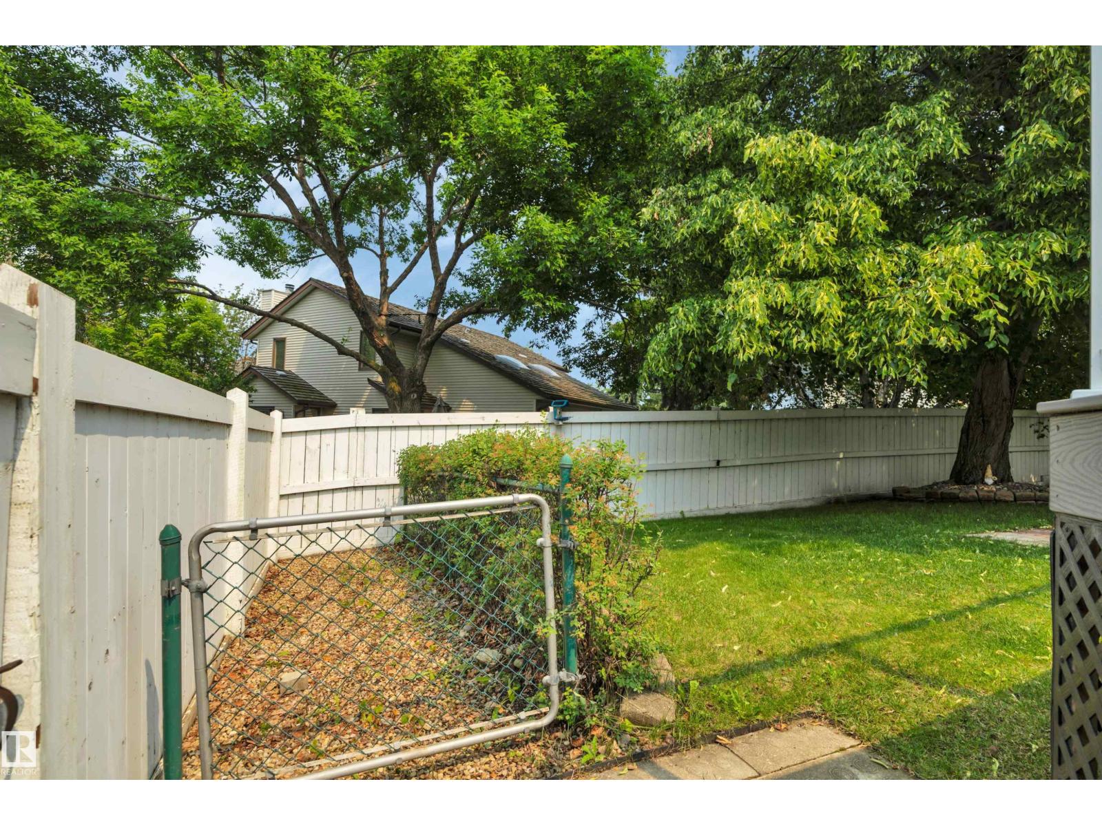 262 VISTA DR — photo 52