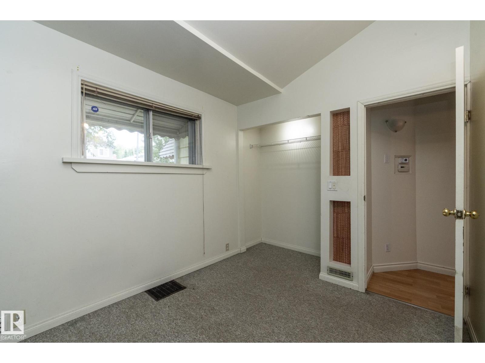 9820 79 AV NW — photo 13