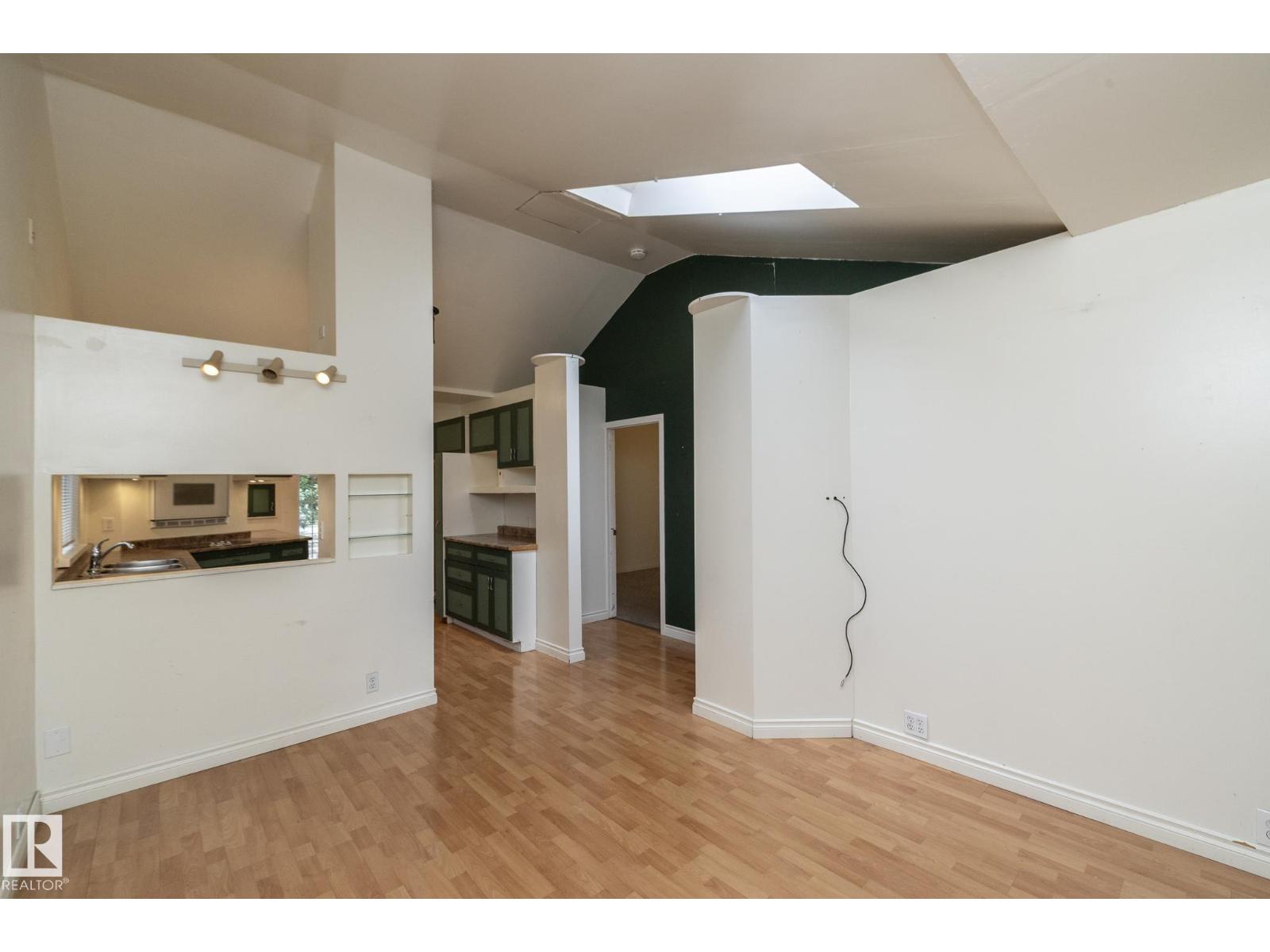9820 79 AV NW - photo 5