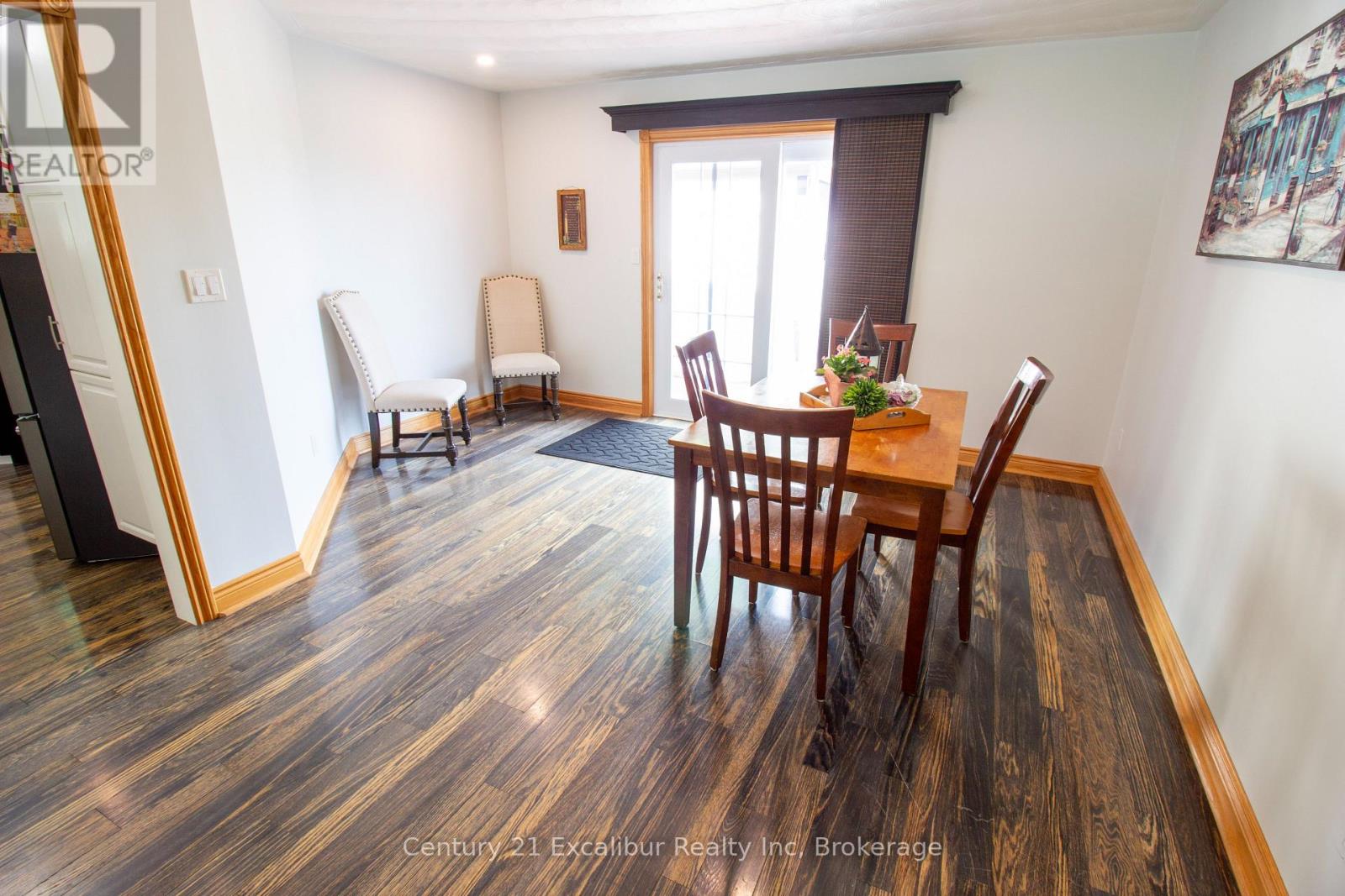 591 WELLINGTON STREET E - 11