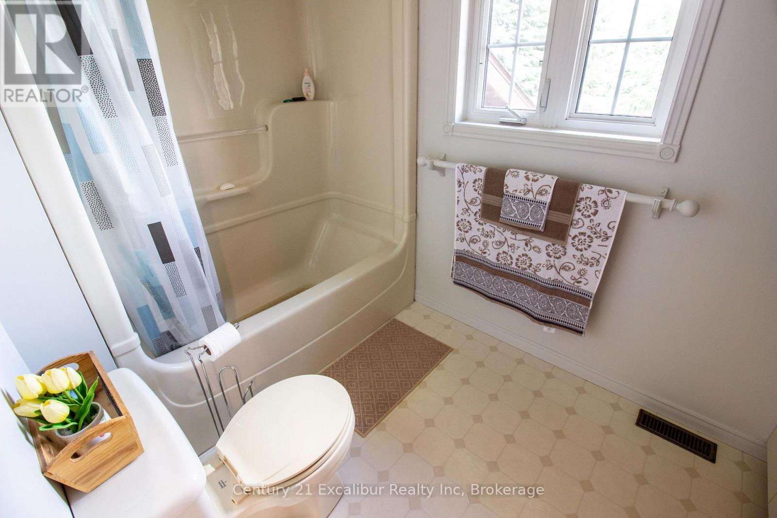 591 WELLINGTON STREET E - 13