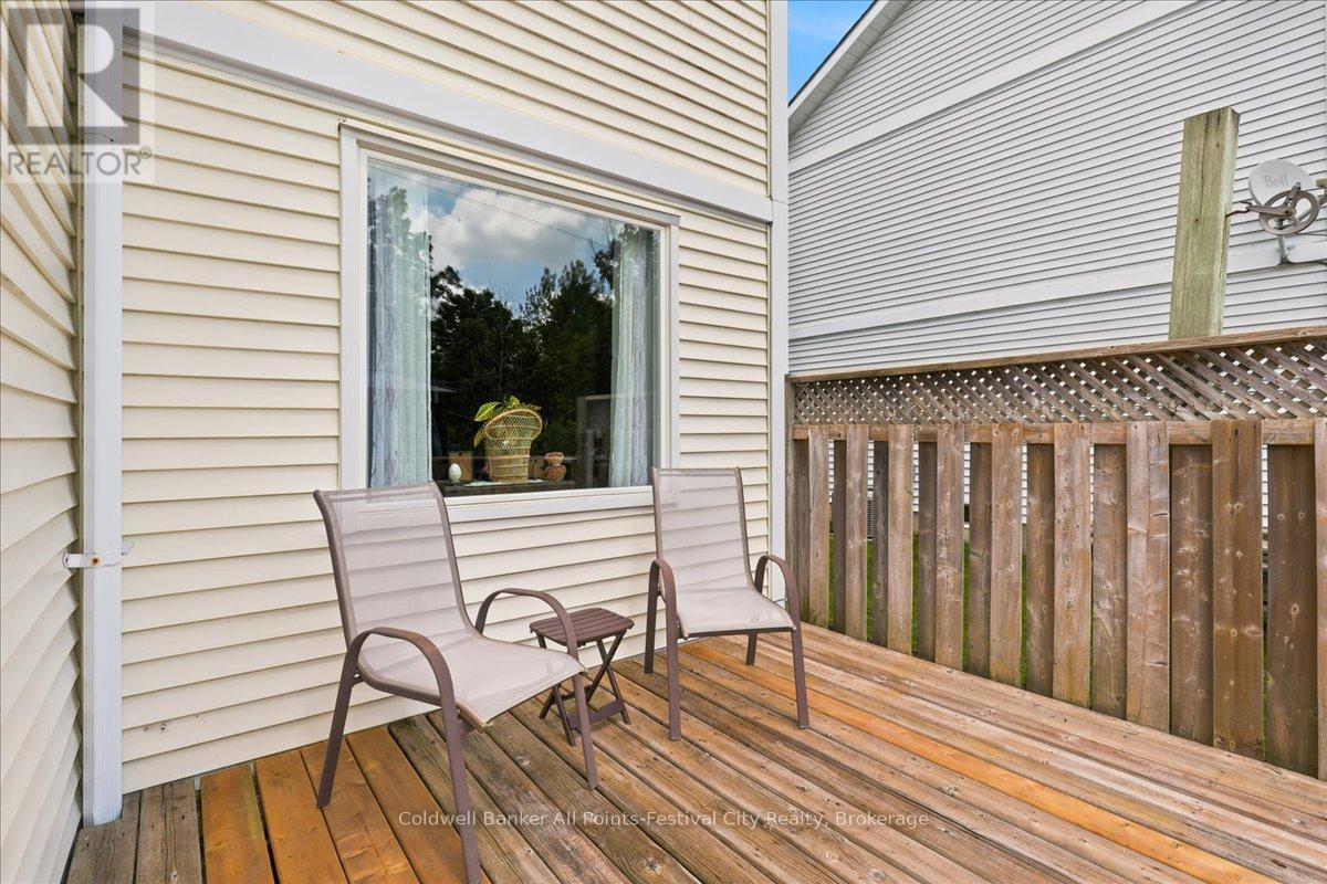 75 EDISON CRESCENT - 33