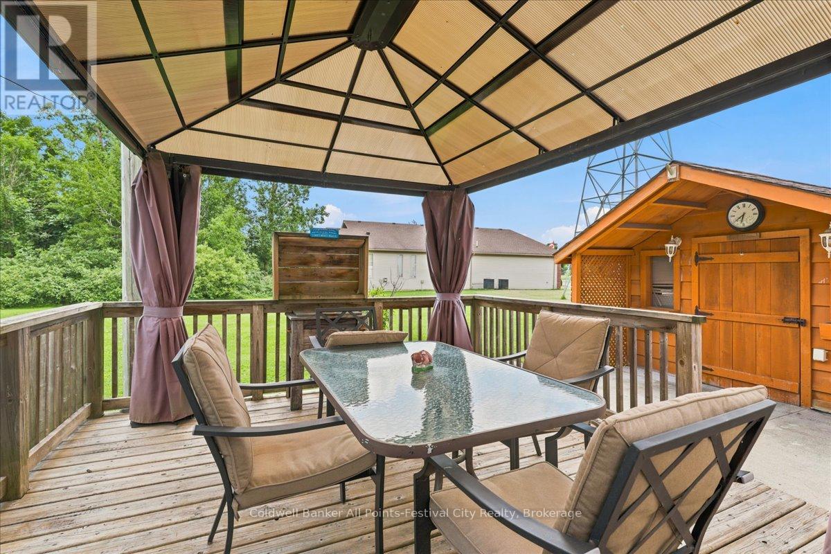 75 EDISON CRESCENT - 36
