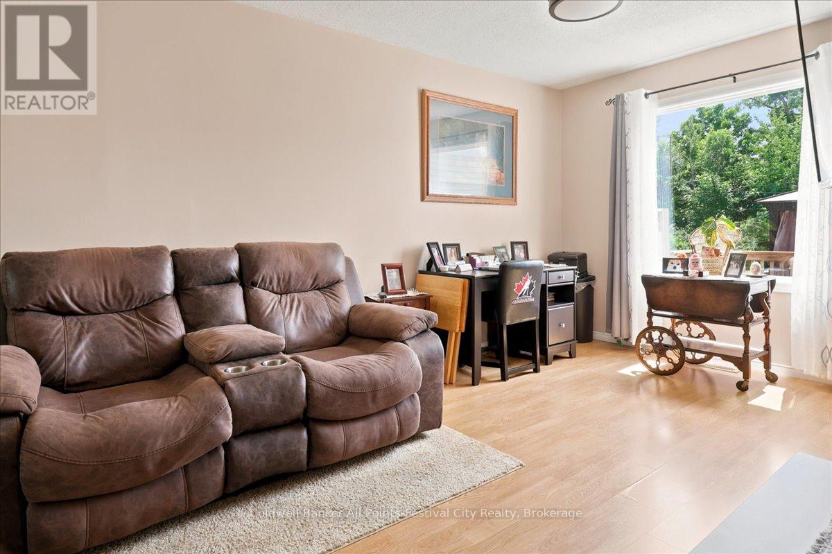 75 EDISON CRESCENT - 5
