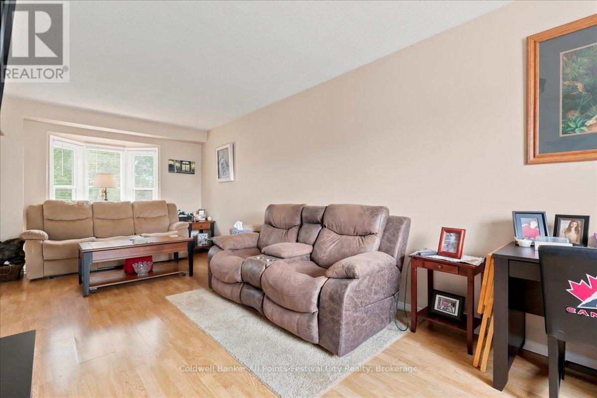 75 EDISON CRESCENT - 8