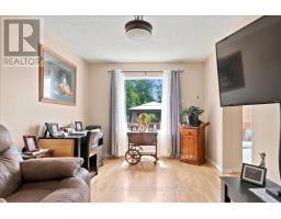 75 Edison Crescent, Stratford, ON N5A7V2 Photo 10