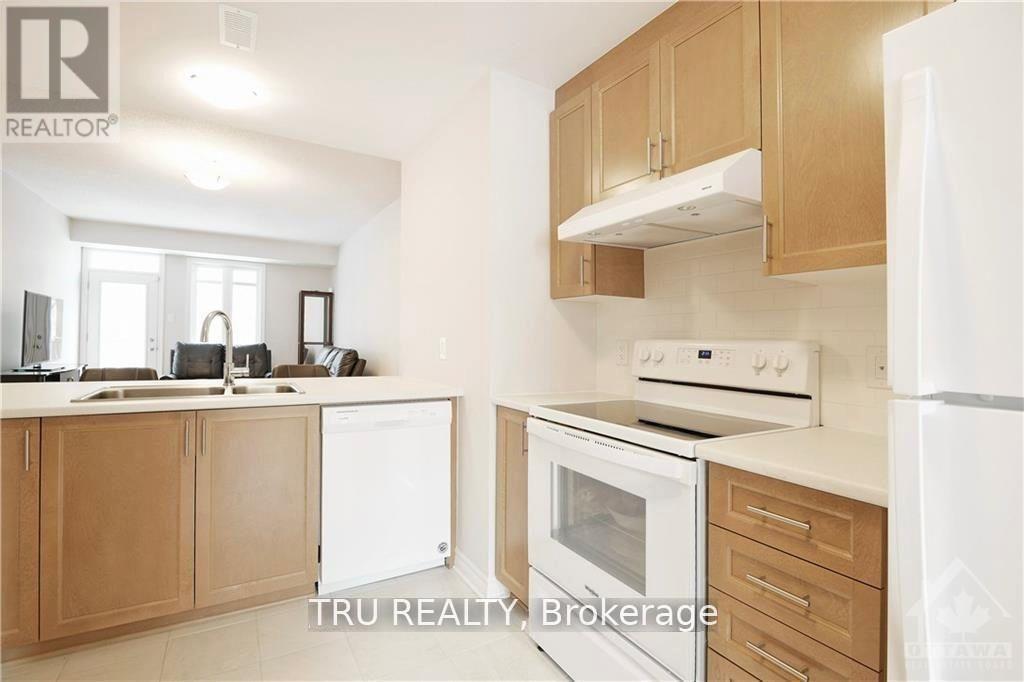 2 Bed, 2 Bath House for Rent in Ottawa – C – 1020 BERYL PRIVATE, Ottawa – MLS# X13514266 - Image 9