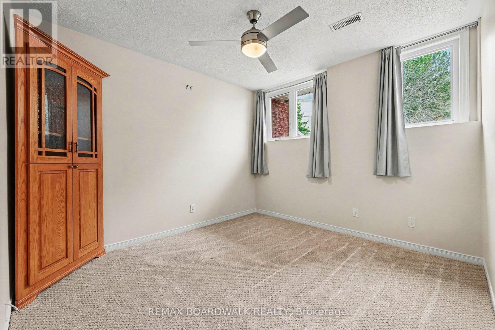 2 Bed, 2 Bath House for Rent in Ottawa – 1607 LOCKSLEY LANE, Ottawa – MLS# X13514388 - Image 18