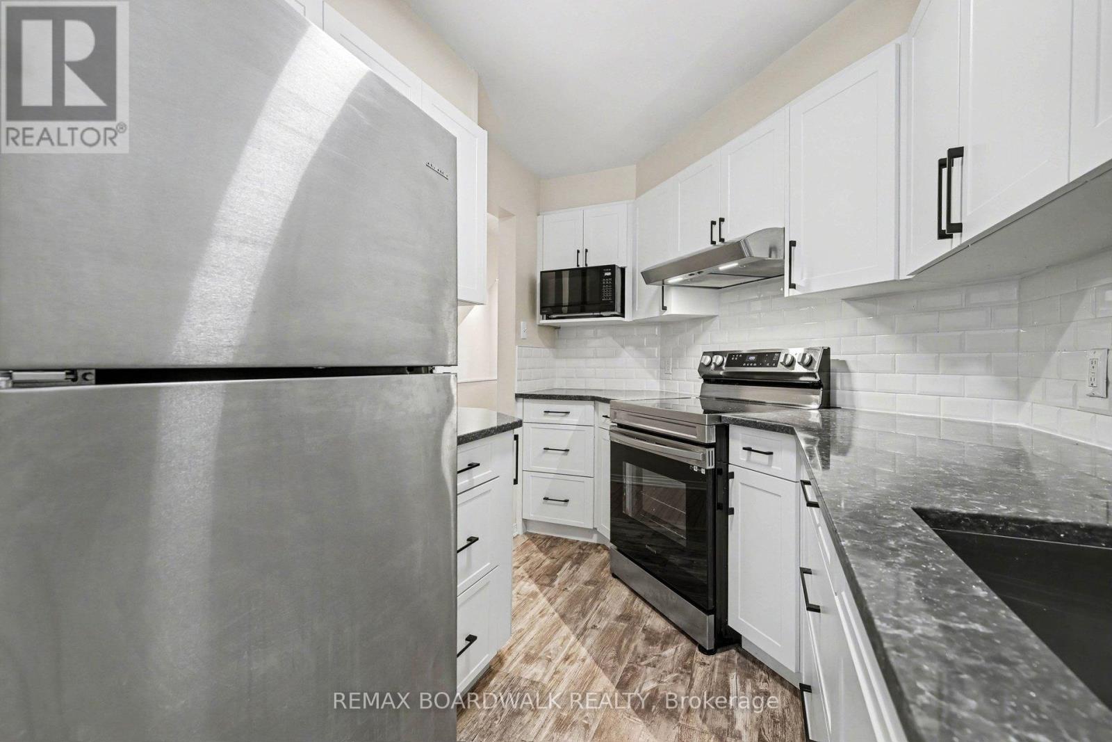 2 Bed, 2 Bath House for Rent in Ottawa – 1607 LOCKSLEY LANE, Ottawa – MLS# X13514388 - Image 9