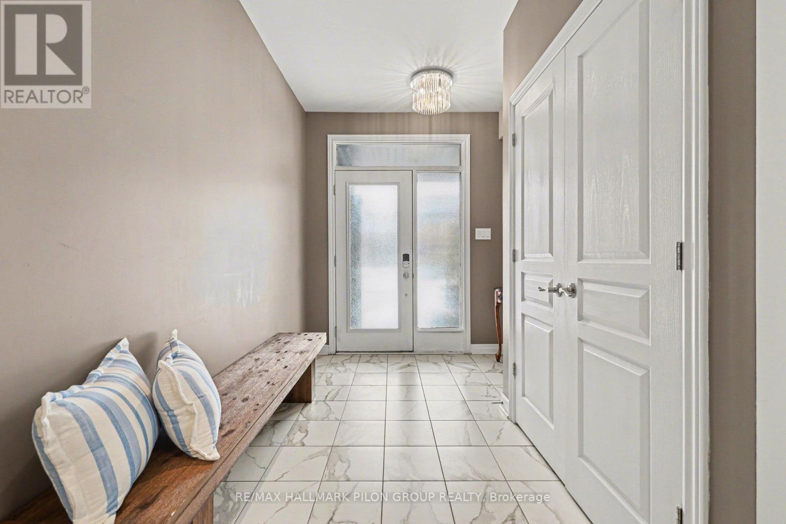 5 Bed, 4 Bath House for Sale in Ottawa – 266 SHINLEAF CRESCENT, Ottawa – MLS# X13514408 - Image 11