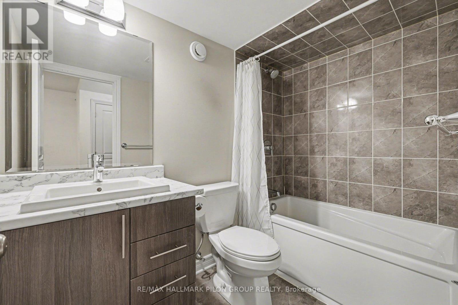 5 Bed, 4 Bath House for Sale in Ottawa – 266 SHINLEAF CRESCENT, Ottawa – MLS# X13514408 - Image 20