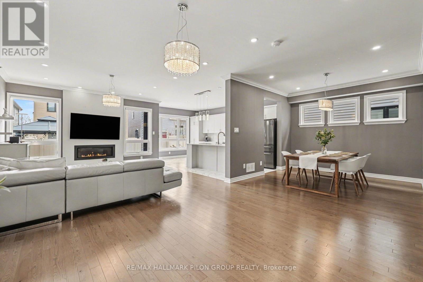5 Bed, 4 Bath House for Sale in Ottawa – 266 SHINLEAF CRESCENT, Ottawa – MLS# X13514408 - Image 9