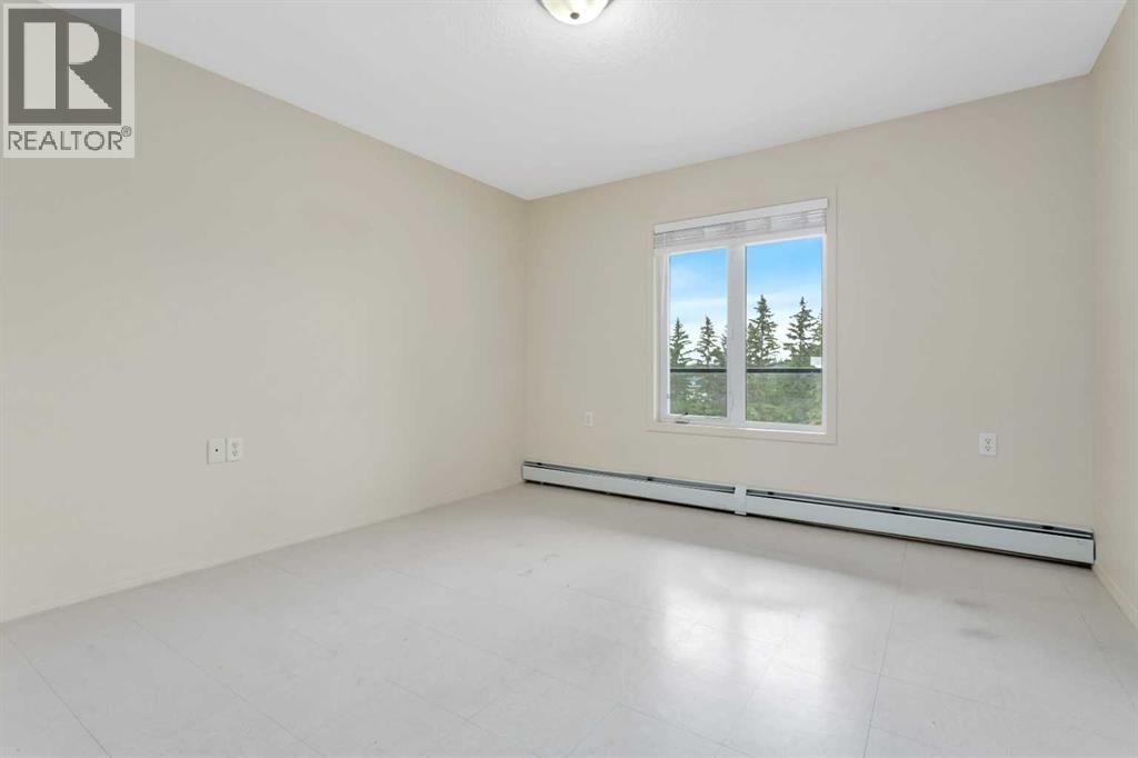 #301 80A Kelloway Crescent - 17