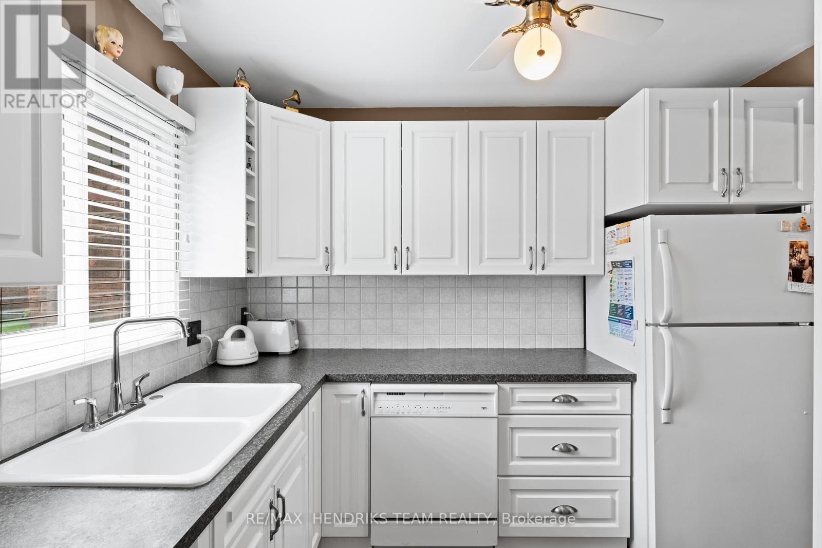 #20 64 FORSTER STREET - 5