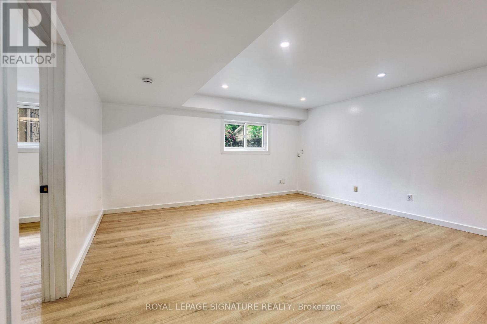 685 AMESBURY COURT - 19