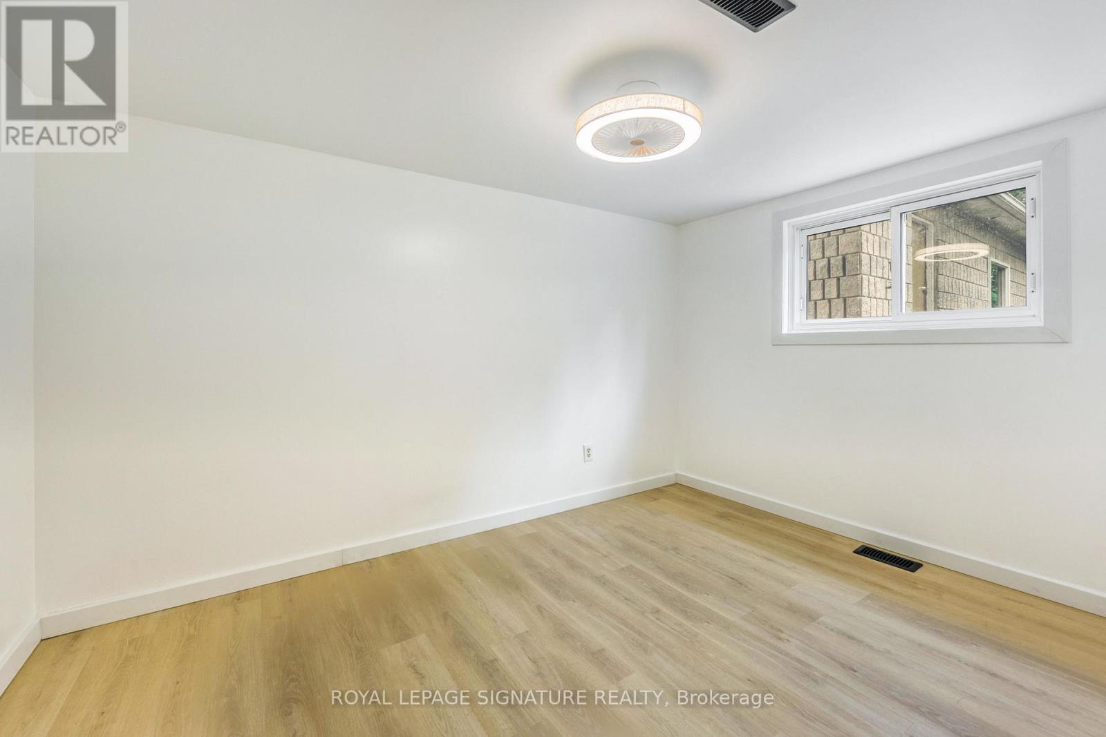 685 AMESBURY COURT - 23