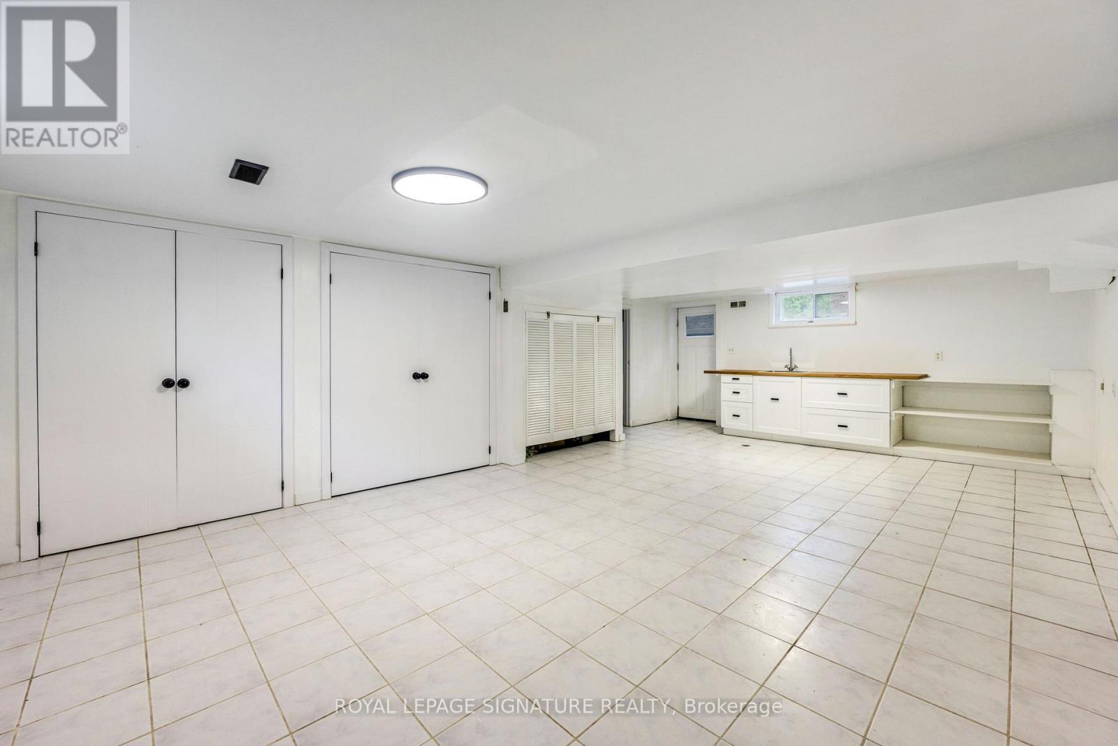685 AMESBURY COURT - 24