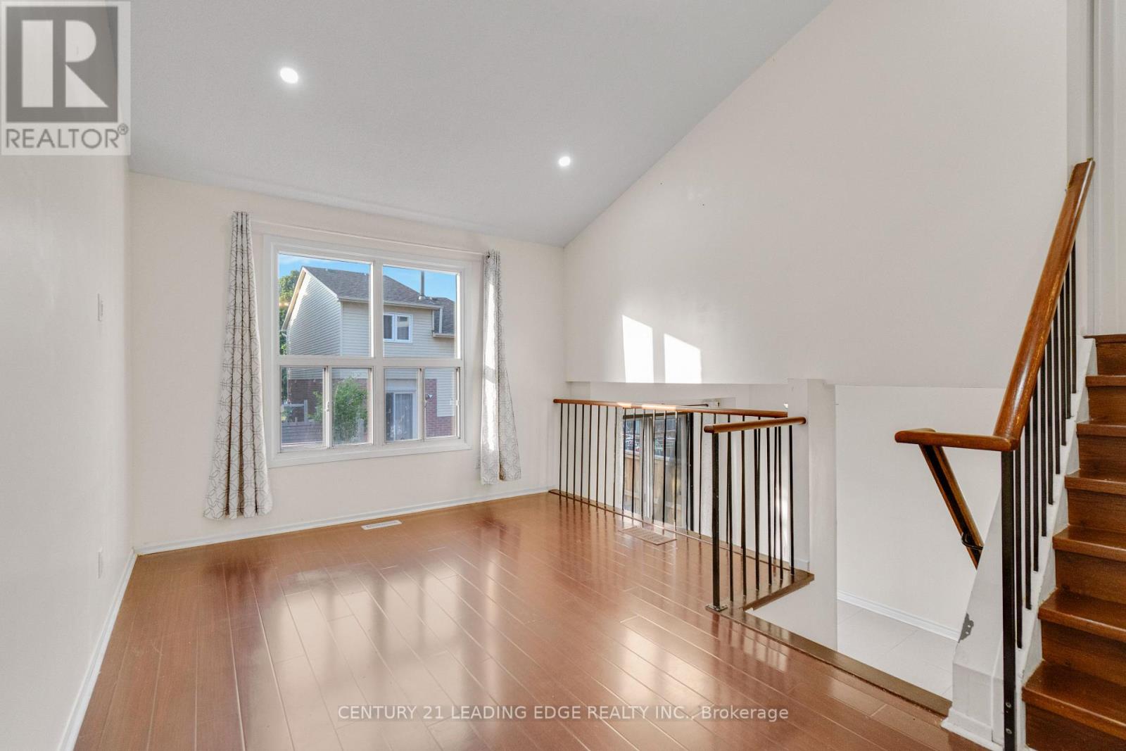 5 KIMBERCROFT COURT - 10