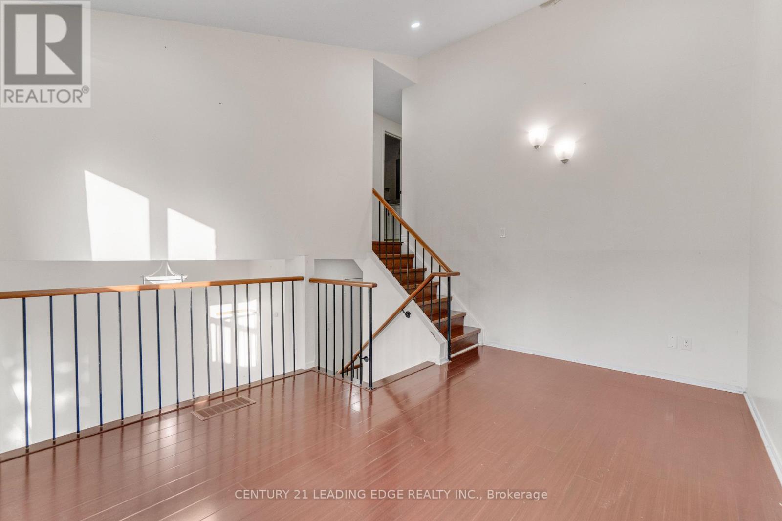 5 KIMBERCROFT COURT - 26