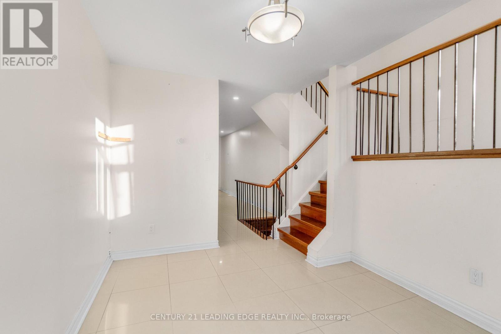 5 KIMBERCROFT COURT - 25