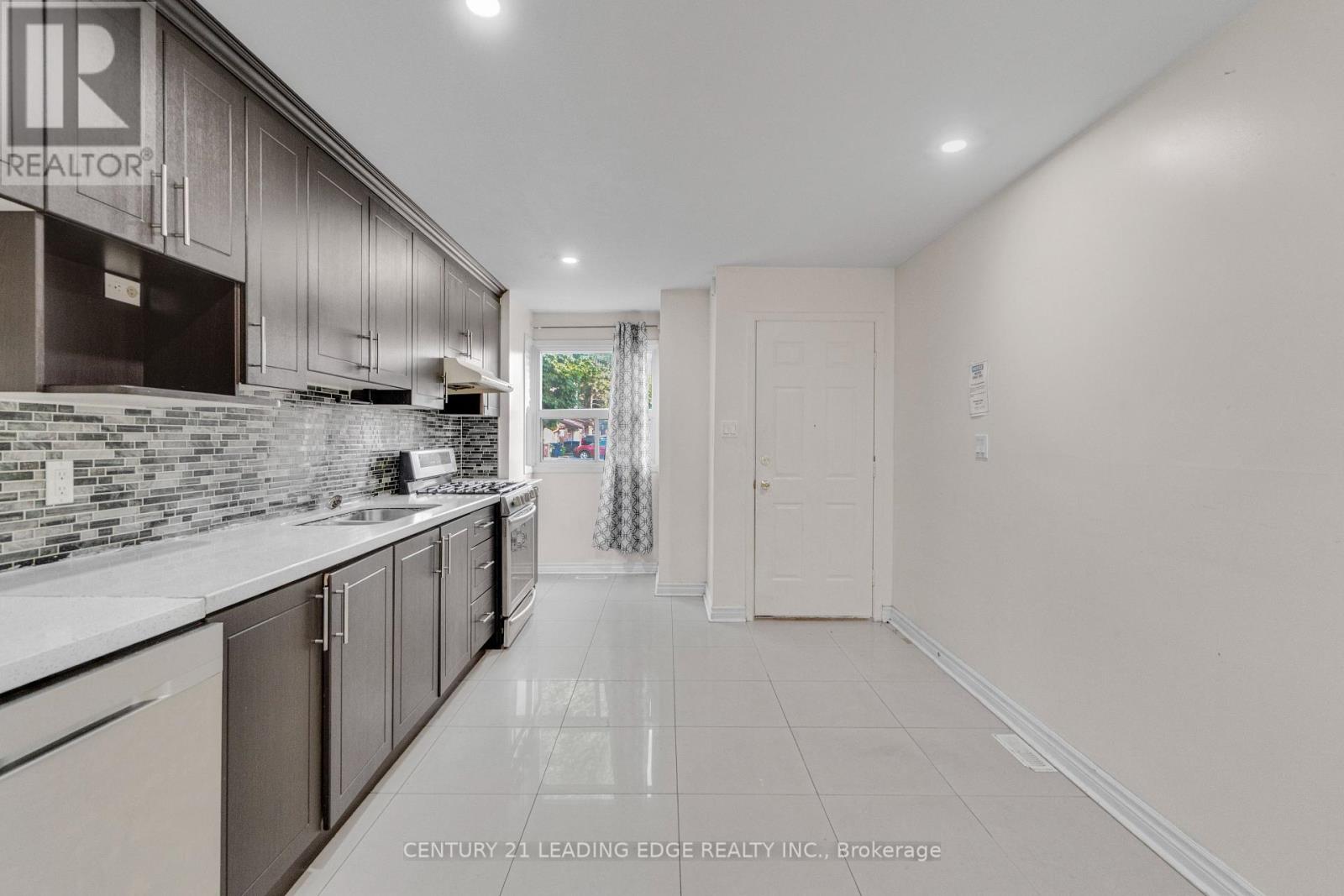 5 KIMBERCROFT COURT - 6