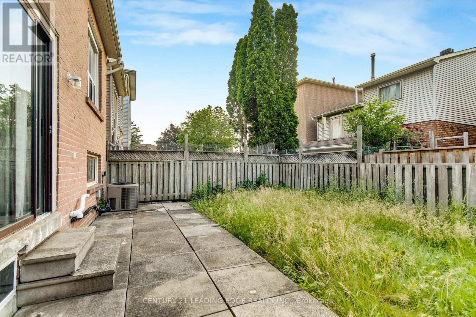 5 KIMBERCROFT COURT - 33