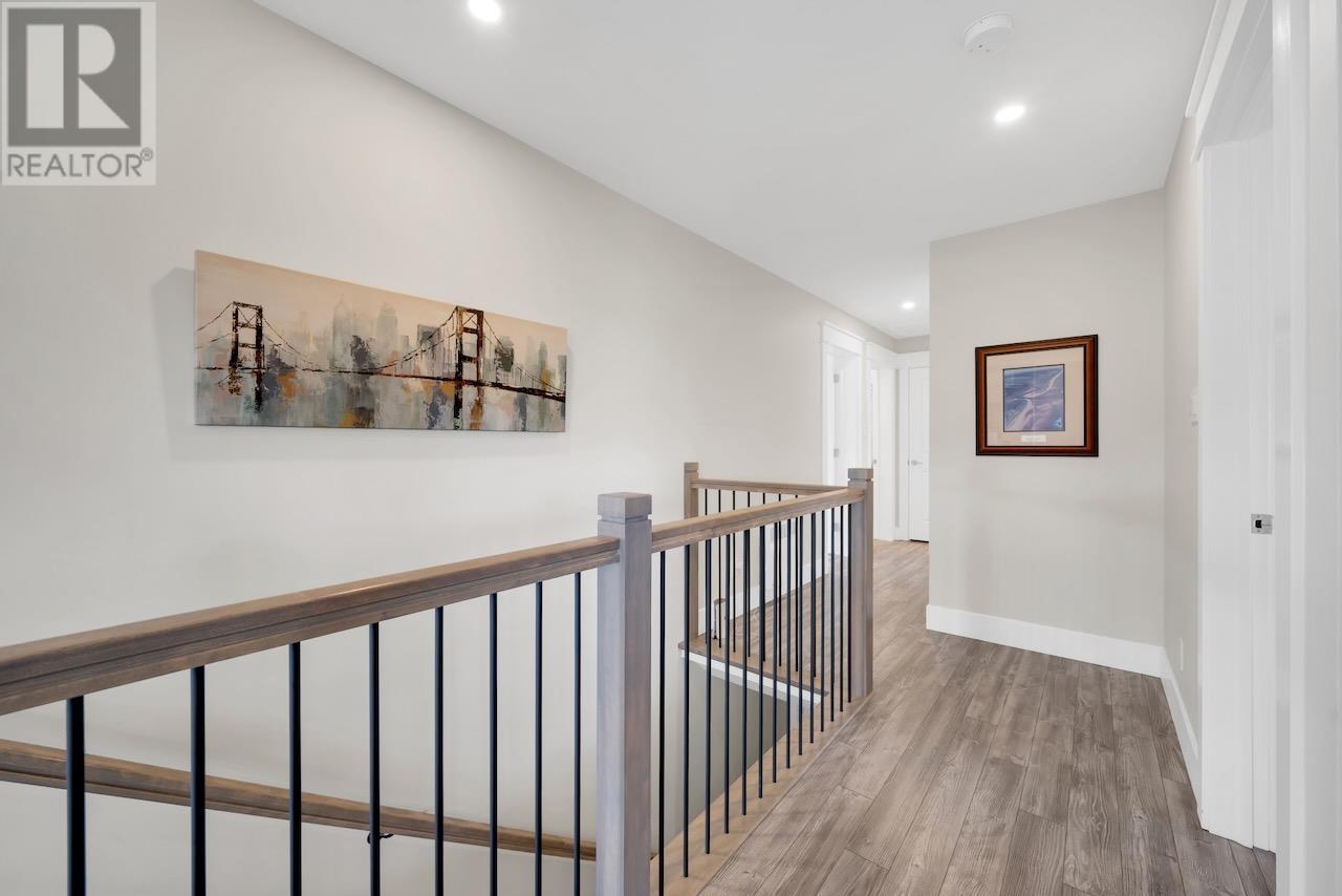 782 CITY VIEW Drive - 17