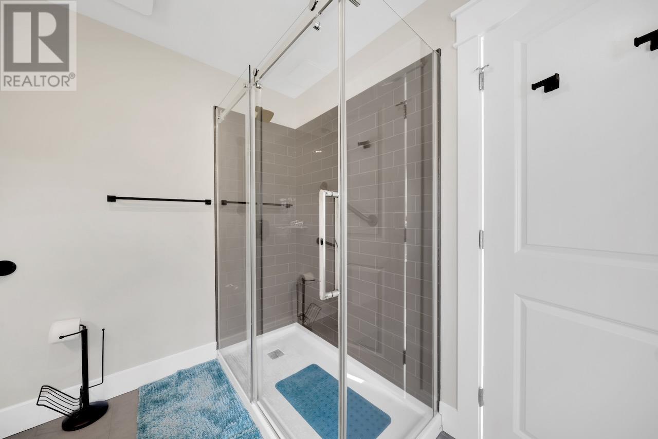 782 CITY VIEW Drive - 26