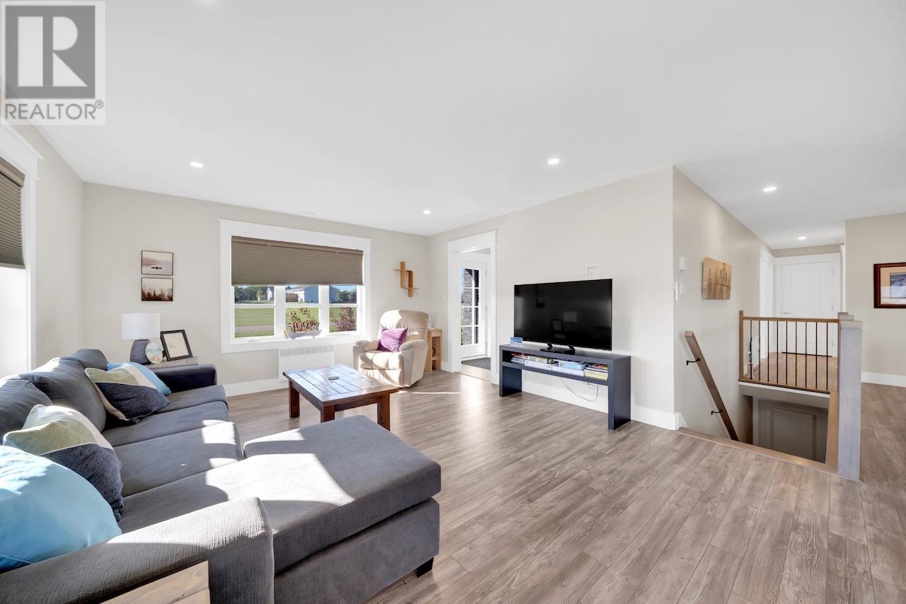 782 CITY VIEW Drive - 9