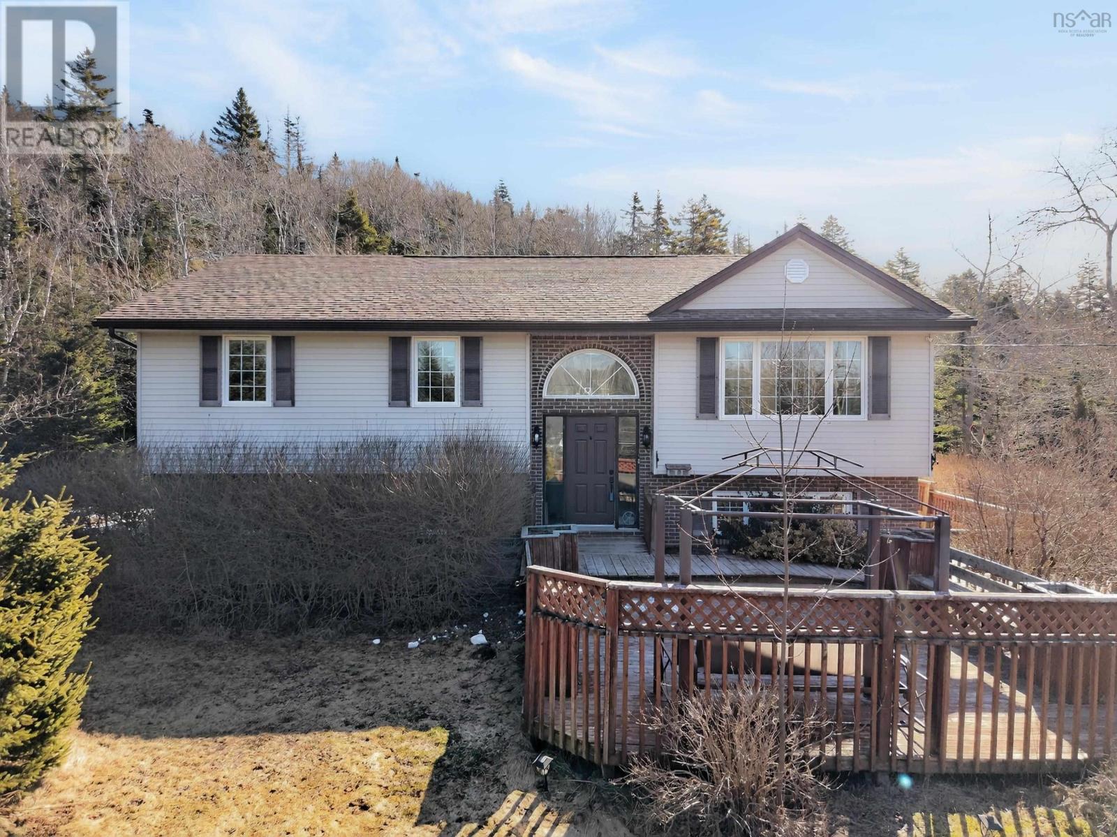 38 Charles Mead Drive - 2