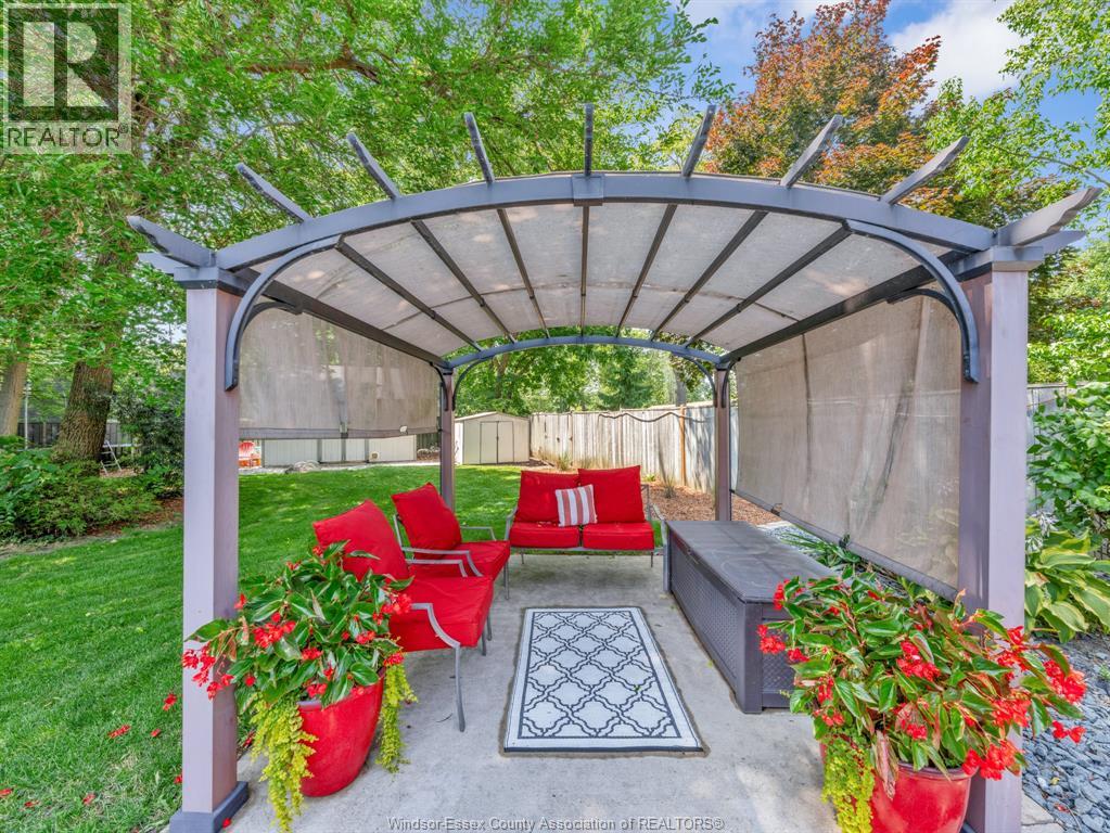 205 WOODLAND DRIVE - 6