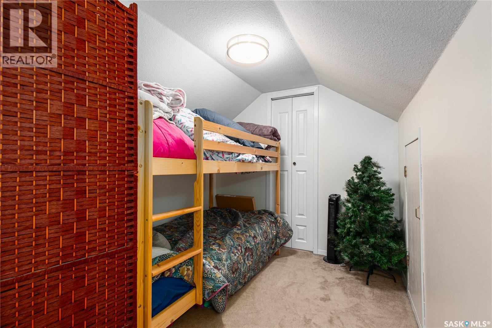 25 Alice CRESCENT - 26
