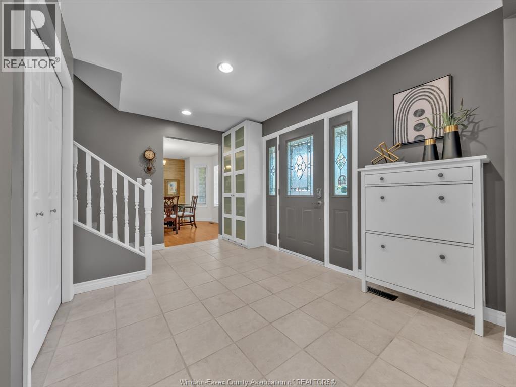 205 WOODLAND DRIVE - 14