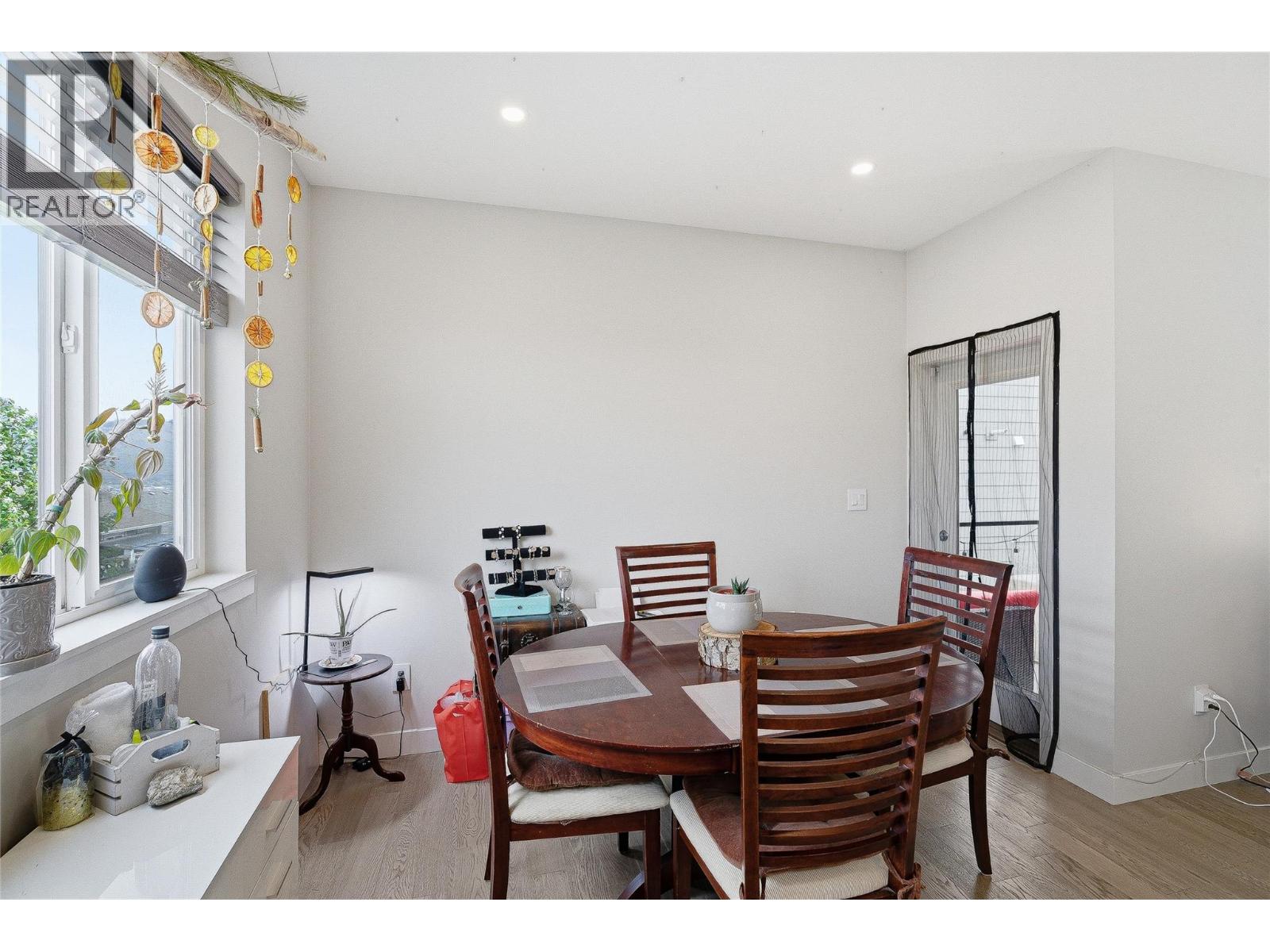 #102 2045 Stagecoach Drive - 16